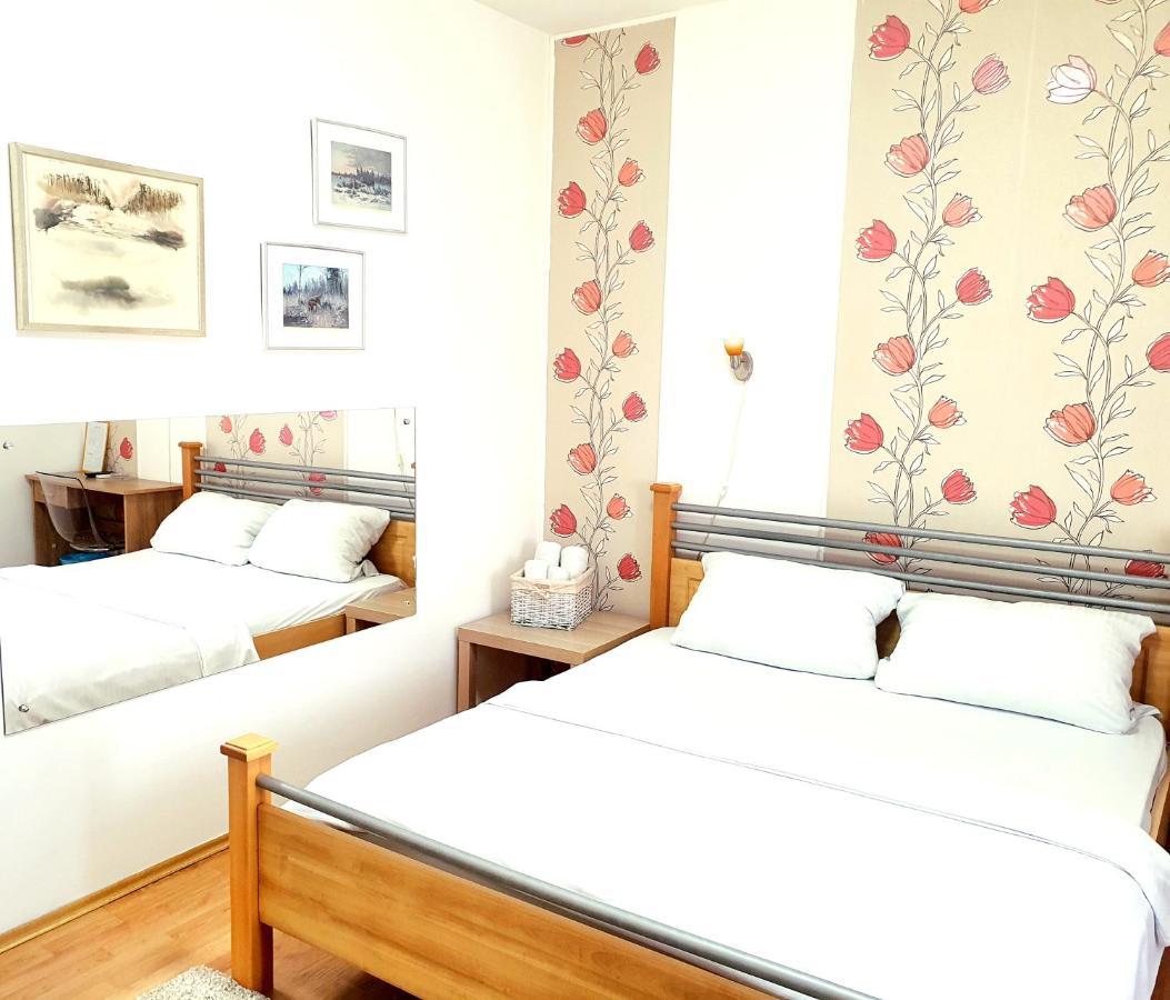 Rooms Villa Luigi Pančevo Exteriör bild