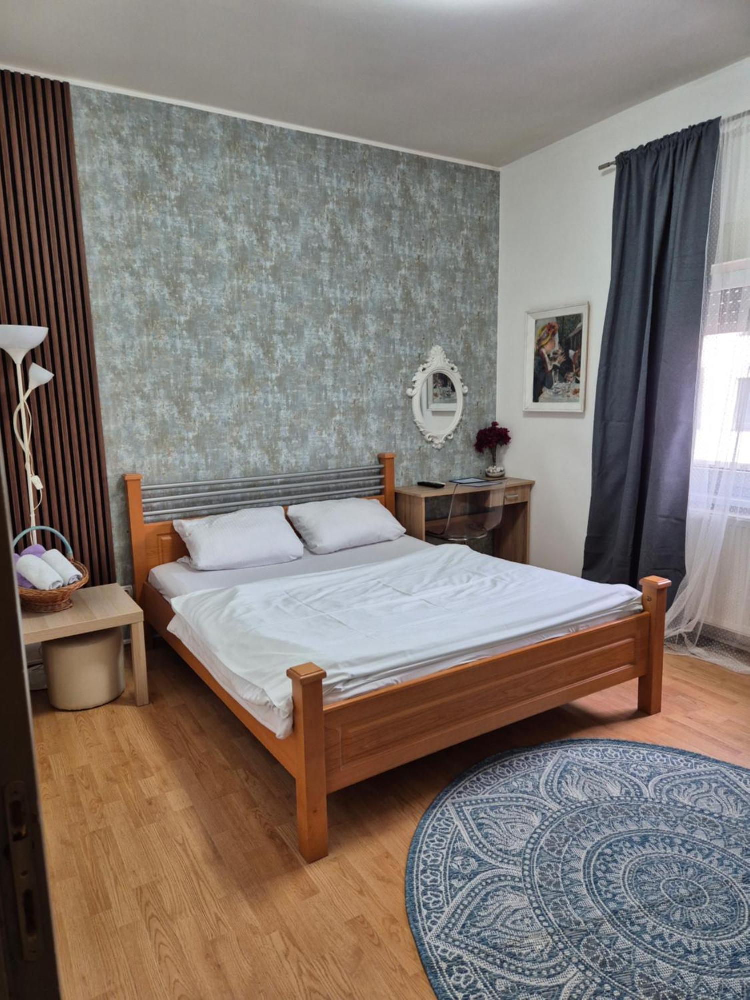Rooms Villa Luigi Pančevo Exteriör bild